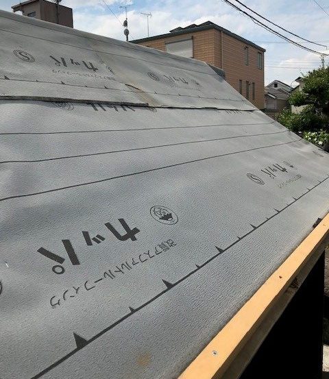 瓦屋根葺き替え工事の工程を写真14枚付で紹介 瓦から新しい瓦 相模原市の屋根塗装 外壁塗装なら 株 Continue House