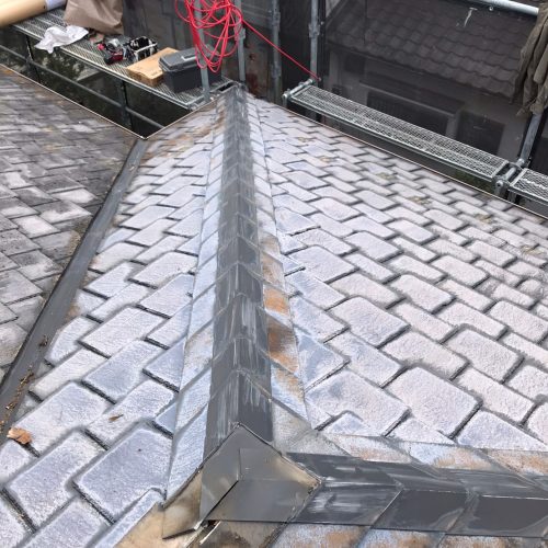 屋根カバー工法ｱｽﾌｧﾙﾄｼﾝｸﾞﾙ　手順　施工前の状態